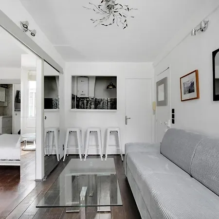 Apartment Paris Marais Beaubourg Area *