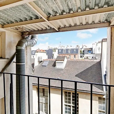 Apartment Paris Marais Beaubourg Area *