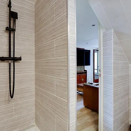 Apartment Paris Marais Beaubourg Area *