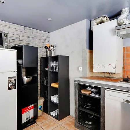 Paris Marais Beaubourg Area Apartment Paris