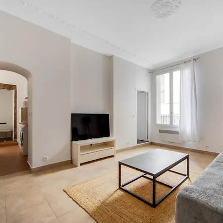 Apartment Paris Marais Beaubourg Area *