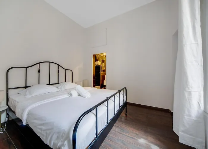 Marais Beaubourg Area Apartment *