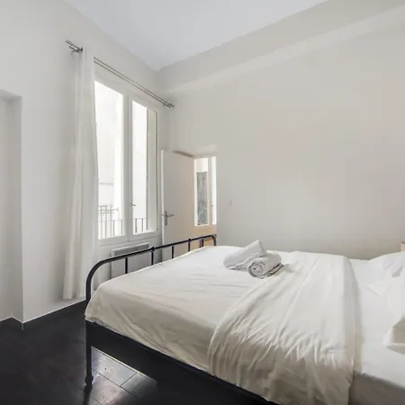 아파트 Marais Beaubourg Area 파리