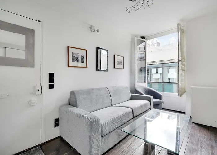 Marais Beaubourg Area *