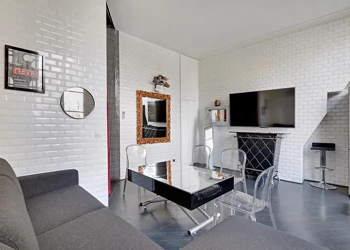 Marais Beaubourg Area *