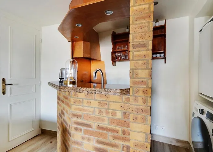 Marais Beaubourg Area Apartment Paris