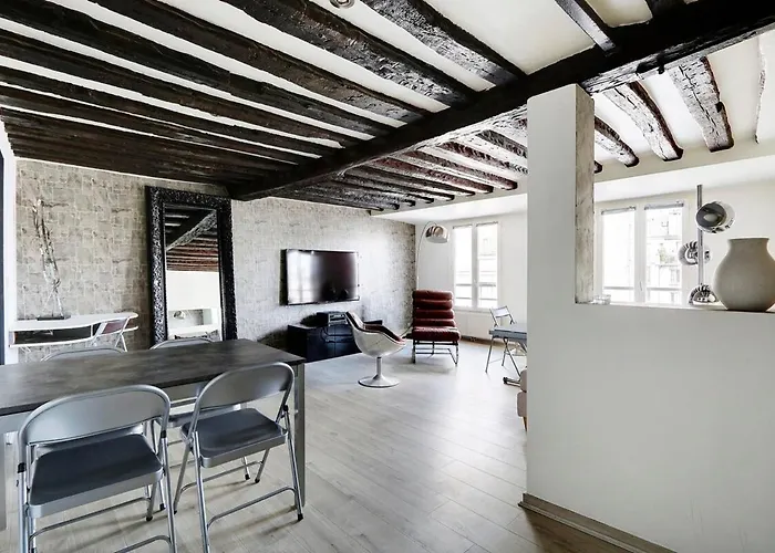 Marais Beaubourg Area *