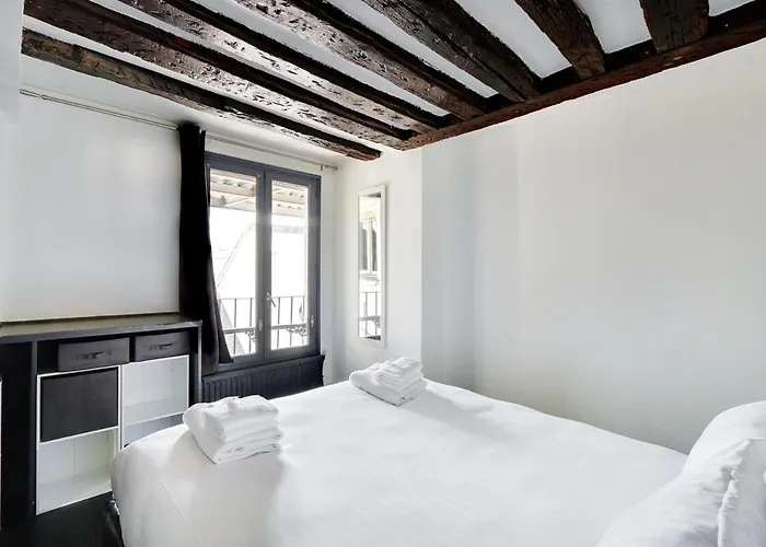 Apartment Marais Beaubourg Area Paris