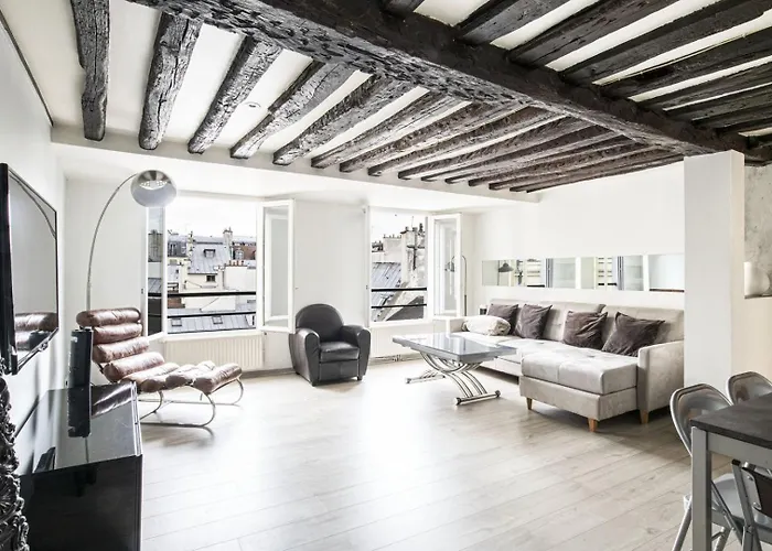 Marais Beaubourg Area Apartment *