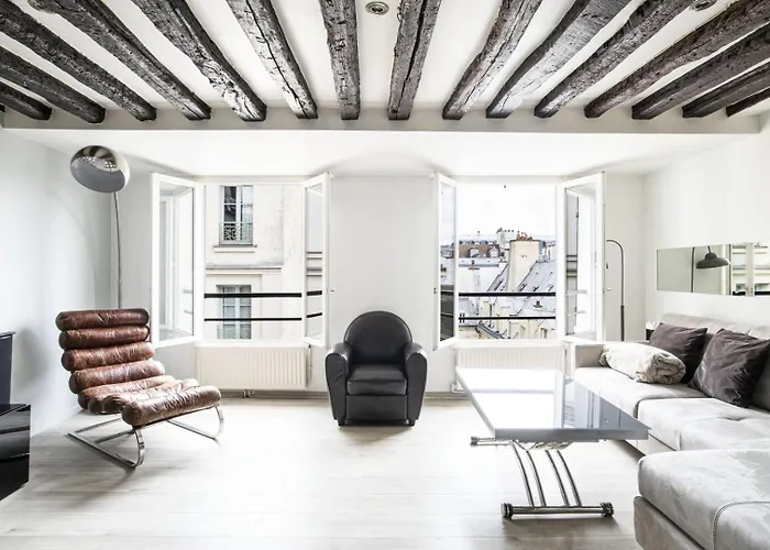 Marais Beaubourg Area Apartment Paris