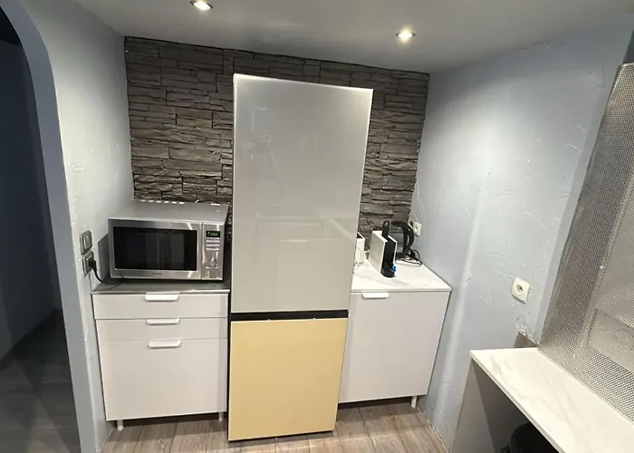 Marais Beaubourg Area Apartment Paris