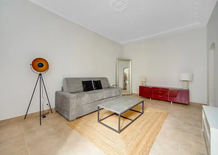 Marais Beaubourg Area Apartment