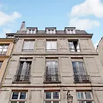 Marais Beaubourg Area *