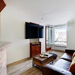 Apartment Marais Beaubourg Area Paris