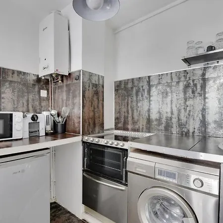 Marais Beaubourg Area Apartment Paris